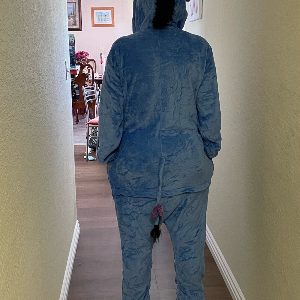 Eeyore onesie pijama brand new
